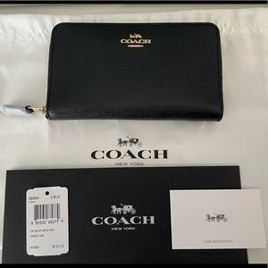 Coach Medium Zip Around Wallet NWT
